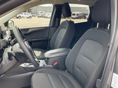 Used 2025 Ford Escape Active AWD/4WD image 13