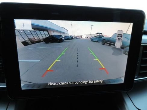 Used 2021 Ford Explorer XLT w/ Equipment Group 202A image 34