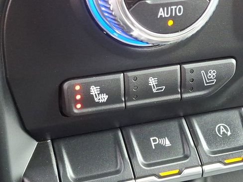 Certified 2020 GMC Sierra 1500 SLT w/ SLT Premium Package image 23