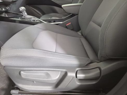 Used 2026 Kia Niro LX FWD image 31