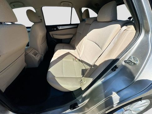 Used 2018 Subaru Outback 2.5i Premium AWD/4WD image 29