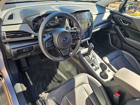 Used 2024 Subaru Crosstrek 2.5i Limited w/ Crosstrek Mirror Package AWD/4WD image 19