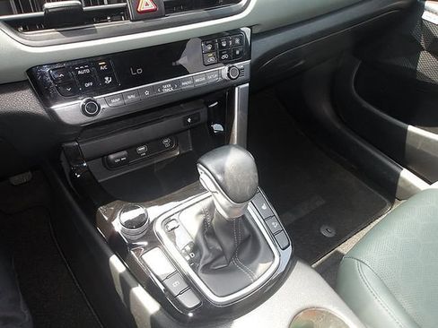 Used 2024 Kia Seltos SX AWD/4WD image 21