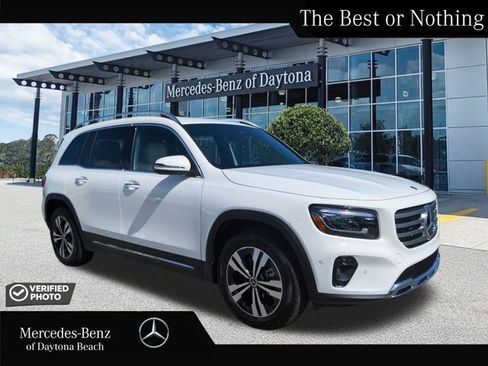 Used 2025 Mercedes-Benz GLB 250 image 1