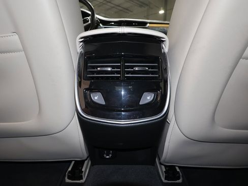 Used 2018 Cadillac XTS Luxury w/ Driver Awareness Package image 30