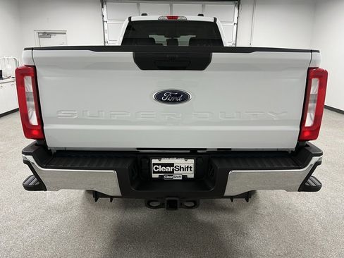 Used 2023 Ford F350 XLT w/ FX4 Off-Road Package image 11