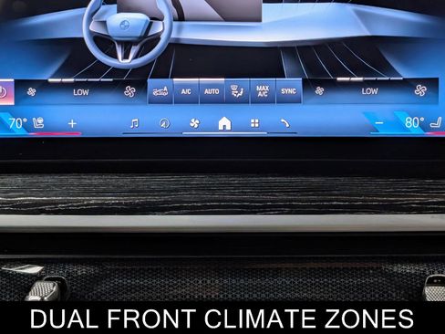 Used 2024 BMW X7 xDrive40i w/ M Sport Package image 36