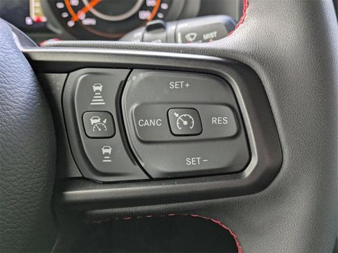 Used 2024 Jeep Wrangler Rubicon image 40