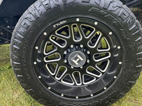 Used 2019 Ford F250 Lariat w/ Lariat Value Package image 34