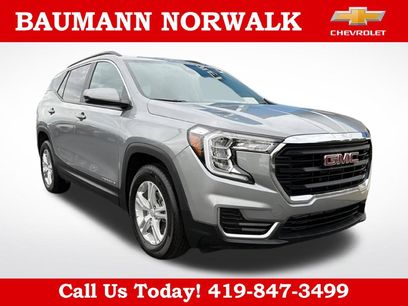 Used 2024 GMC Terrain SLE w/ Driver Convenience Package