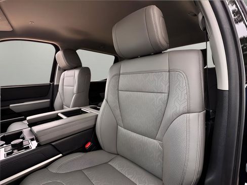 Used 2024 Toyota Tundra Limited w/ Power Package image 21