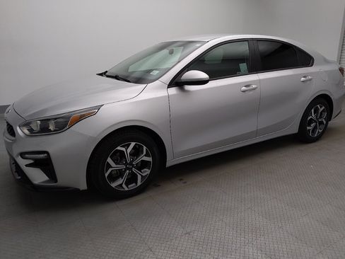 Used 2019 Kia Forte LXS FWD image 2
