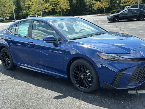New 2026 Toyota Camry SE FWD image 24