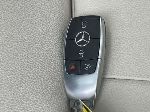 Certified 2023 Mercedes-Benz CLA 250 4MATIC image 4