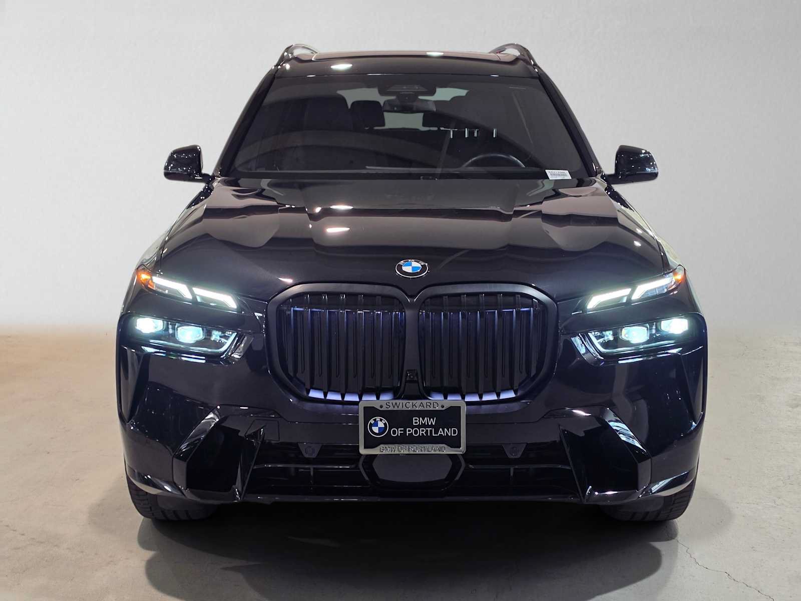 Used 2026 BMW X7 xDrive40i w/ Executive Package AWD/4WD image 9