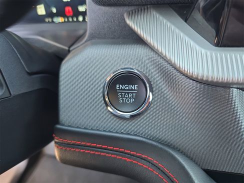 Certified 2025 Ford Explorer ST-Line w/ Premium Package image 25