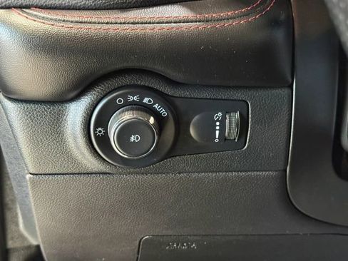 Used 2023 Dodge Durango R/T AWD/4WD image 16
