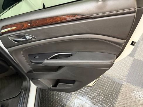 Used 2016 Cadillac SRX Luxury FWD image 38