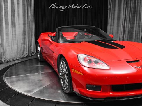 Used 2013 Chevrolet Corvette 427 w/ 1SB Preferred Equipment Group RWD image 47