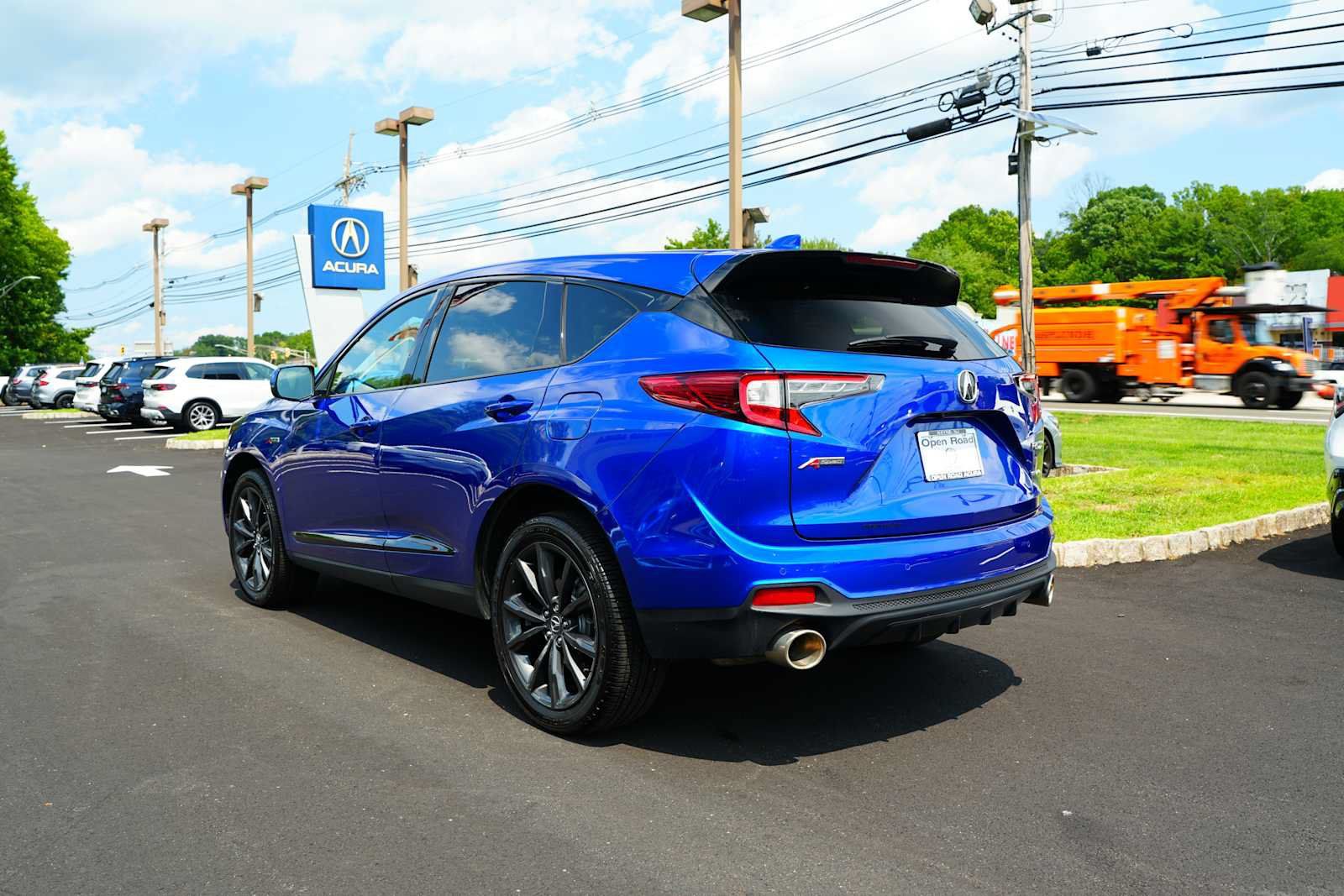 Certified 2025 Acura RDX w/ Advance Package AWD/4WD image 5