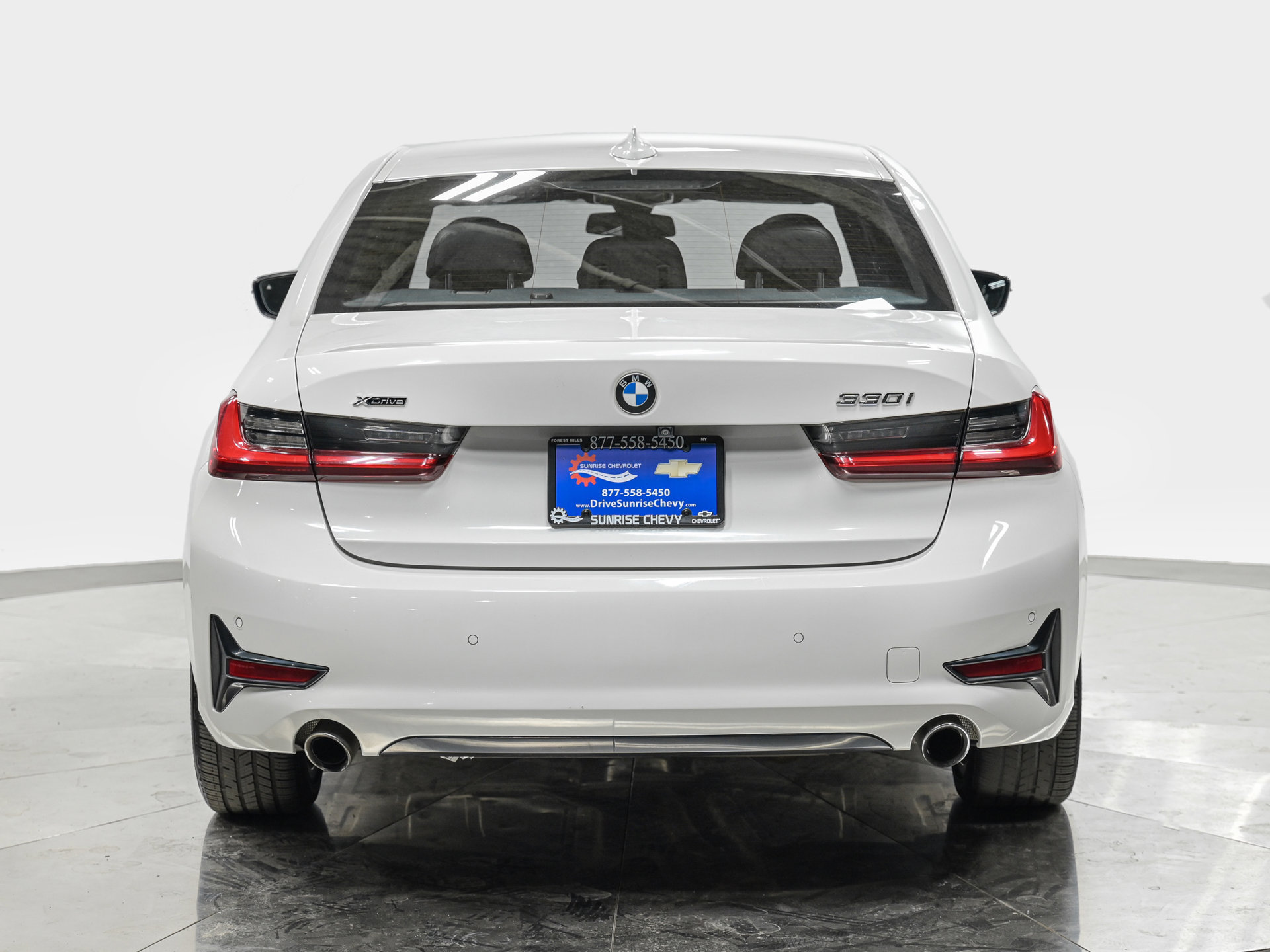 Used 2020 BMW 330i xDrive Sedan w/ Convenience Package AWD/4WD image 5