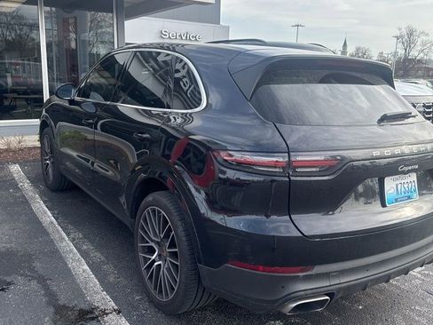Used 2021 Porsche Cayenne image 9