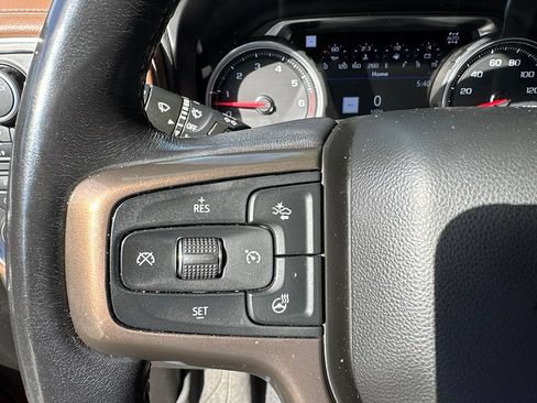 Used 2022 Chevrolet Silverado 1500 High Country w/ Technology Package AWD/4WD image 18