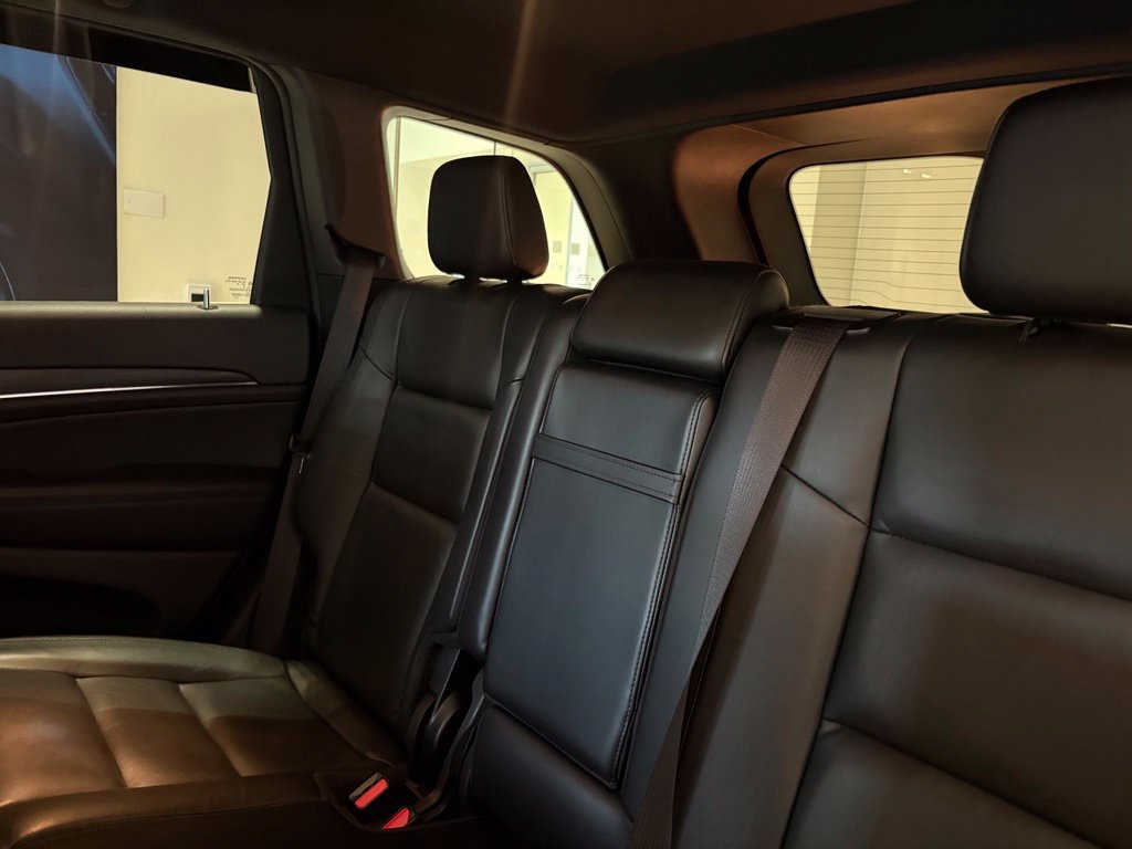 Used 2021 Jeep Grand Cherokee Limited AWD/4WD image 18