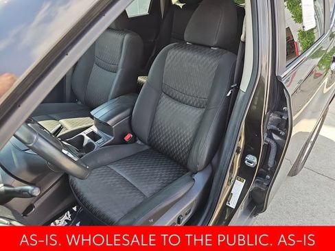 Used 2017 Nissan Rogue SV AWD/4WD image 10
