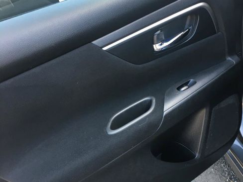 Used 2015 Nissan Altima 2.5 S w/ Power Driver Seat Package FWD image 11