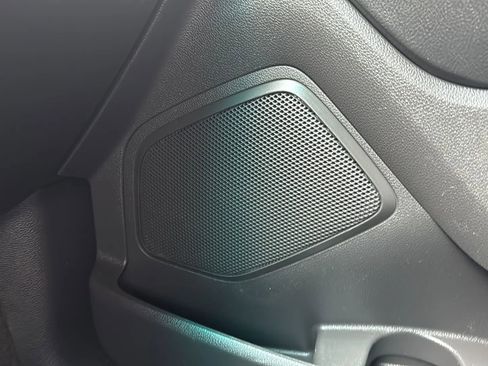 Used 2014 Ford Explorer XLT w/ Equipment Group 202A image 28