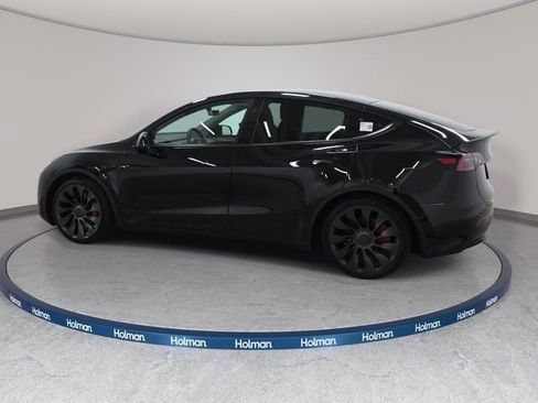 Used 2024 Tesla Model Y Performance AWD/4WD image 8
