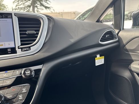 New 2026 Chrysler Voyager LX image 20