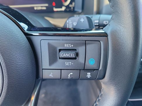 Certified 2024 Nissan Rogue Platinum w/ Platinum Premium Package FWD image 19
