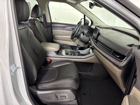 New 2026 Kia Carnival EX image 15