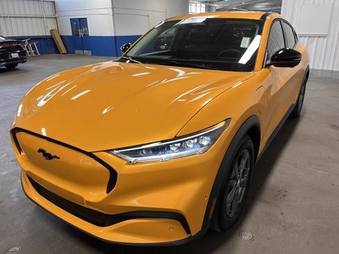 Used 2023 Ford Mustang Mach-E Select image 7