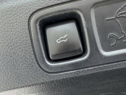 Used 2022 Ford Expedition Limited RWD image 35