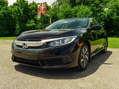 Used 2017 Honda Civic EX image 6