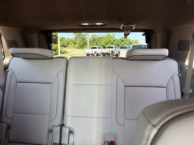 New 2026 GMC Yukon Denali w/ Denali Reserve Package RWD image 16