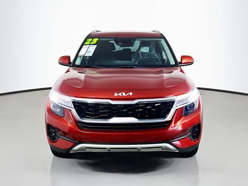 Used 2023 Kia Seltos S w/ Navigation Package FWD image 11