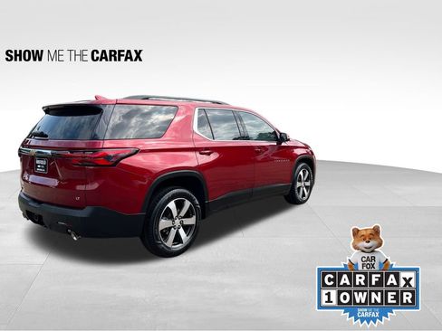 Used 2023 Chevrolet Traverse LT w/ LT Premium Package AWD/4WD image 3