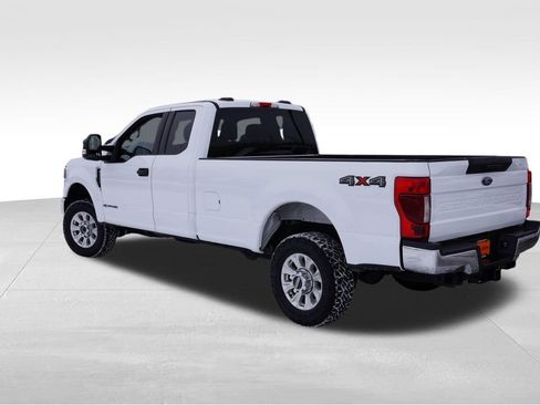 Used 2022 Ford F350 XLT image 7