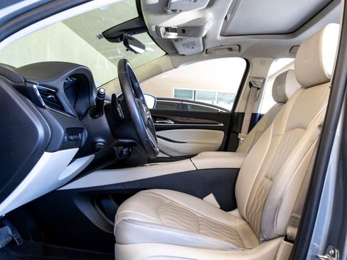 Used 2023 Buick Enclave Avenir w/ Avenir Technology Package image 16