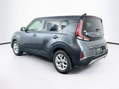 Used 2025 Kia Soul LX w/ LX Technology Package FWD image 5