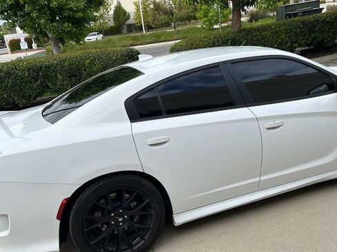 Used 2018 Dodge Charger SRT Hellcat RWD image 9