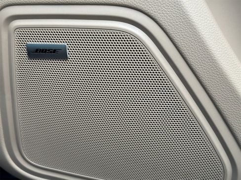 Used 2025 Porsche Macan image 21