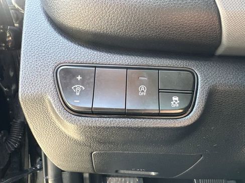 Used 2024 Kia Seltos LX image 30