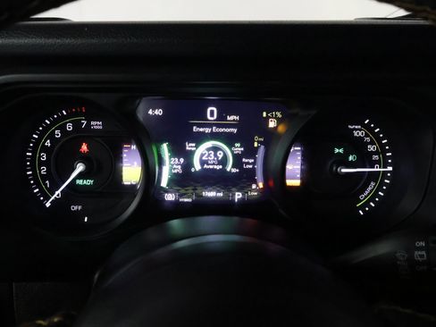 Used 2024 Jeep Wrangler Unlimited AWD/4WD image 37
