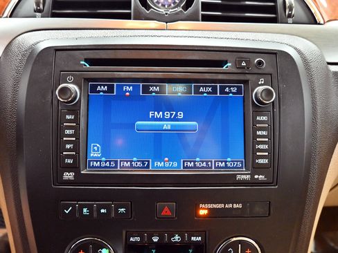 Used 2009 Buick Enclave CXL w/ Entertainment Package #4 AWD/4WD image 9