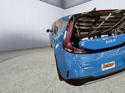Used 2024 Kia Soul EX FWD image 7
